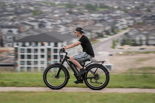 E-Fatbike: Fahrrad mit dicken Reifen