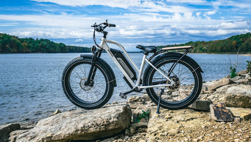 Wie man von einem Elektro-Mountainbike fällt, ohne sich zu verletzen