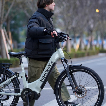 E-Bikes mit Mittelmotor: Maximale Power für Pendeln & Berge