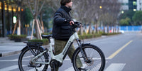 E-Bikes mit Mittelmotor: Maximale Power für Pendeln & Berge